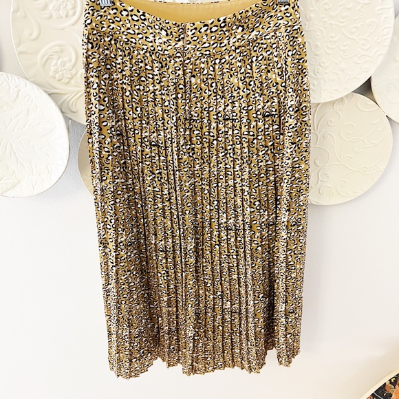 J. Crew Cheetah Print Skirt Size 00 - Picture 3 of 5
